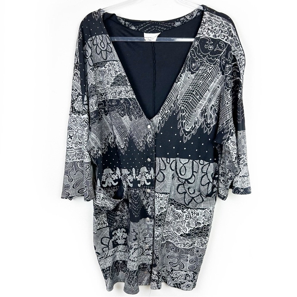 Chihuahua! Art to wear vintage branded boho snap front tunic blouse size: M